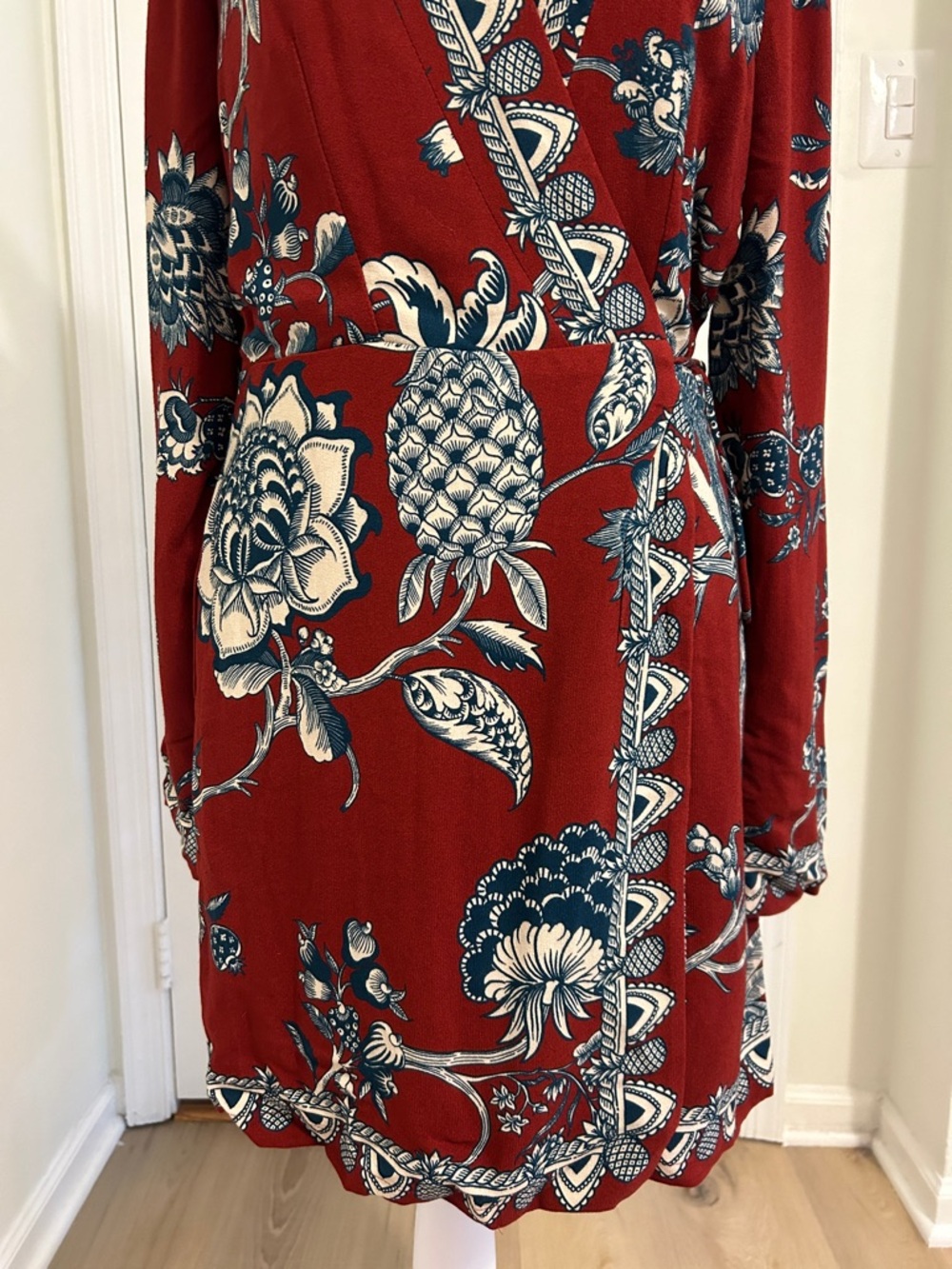 Farm Rio Tropical Landing Red Wrap Mini Dress NWT Size Small Beaded Tassels - Picture 8 of 16